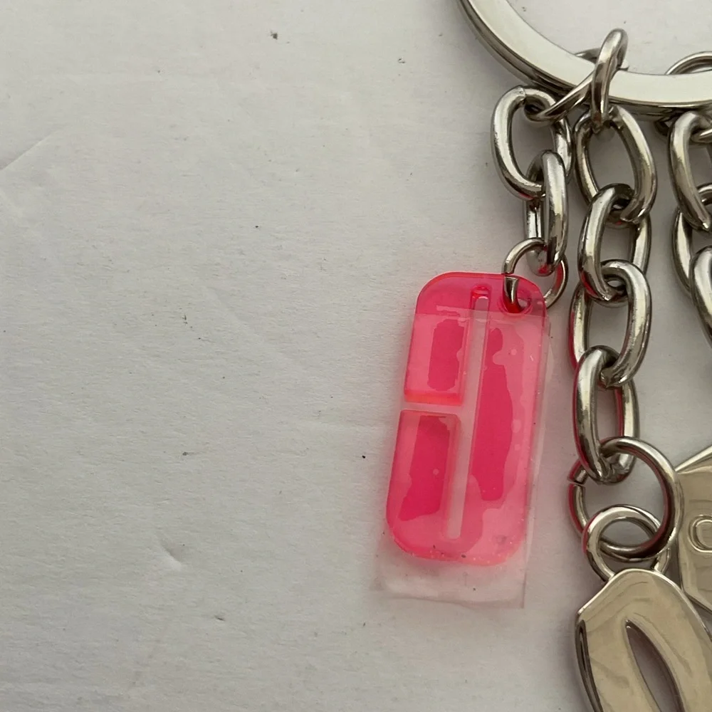 Clinique Breast Cancer Awareness Keychain NWOT
